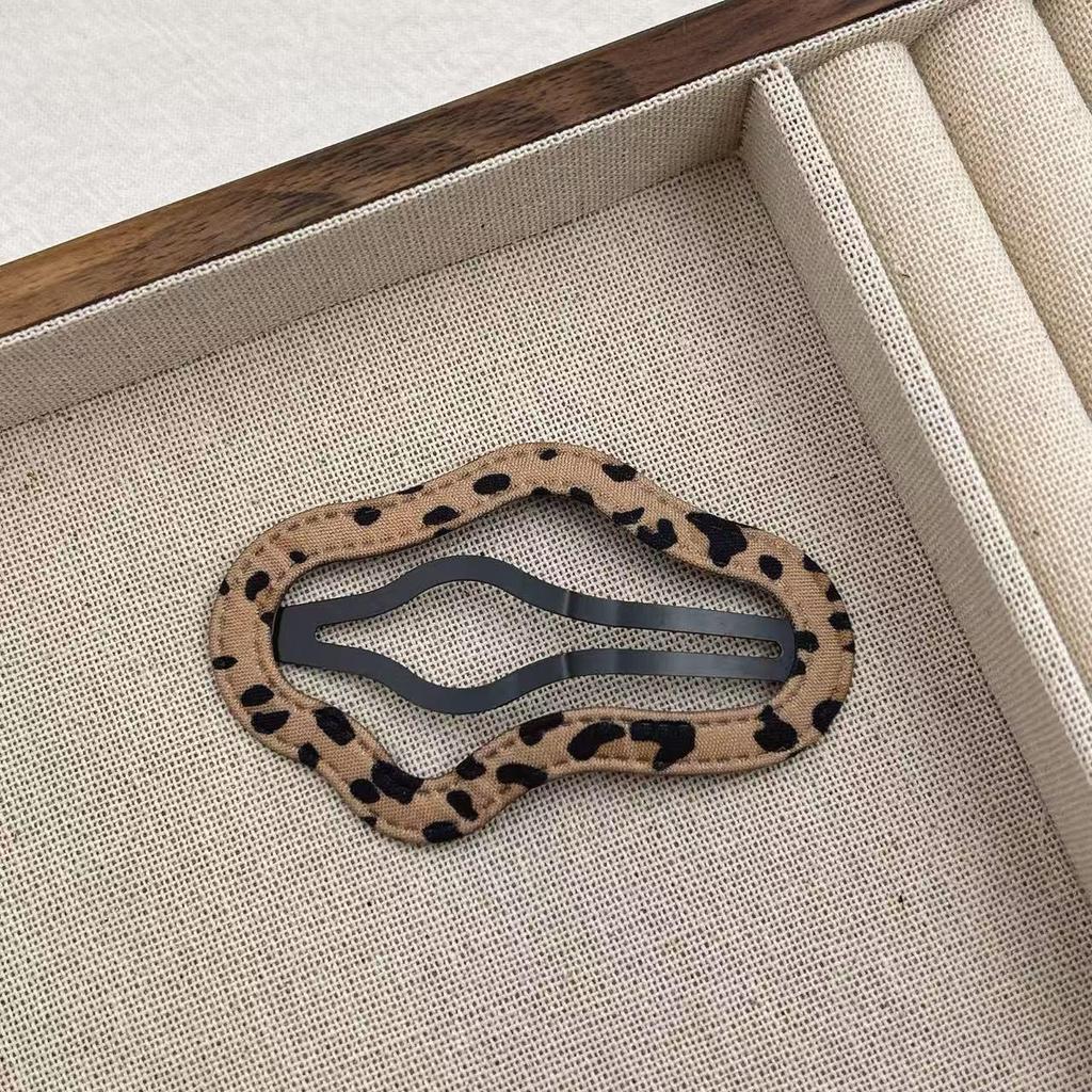 Leopardmönstrad utskuren hårklämma set - Moln, Stjärna, Hårnålsstilar