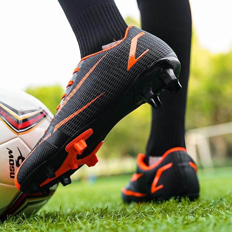 Soccer Shoes Women’s Sneakers Boys' Football Boots School Student Shoes Girls' Football Boots Couple Men Lightweight Sneakers Plus Size 36-45