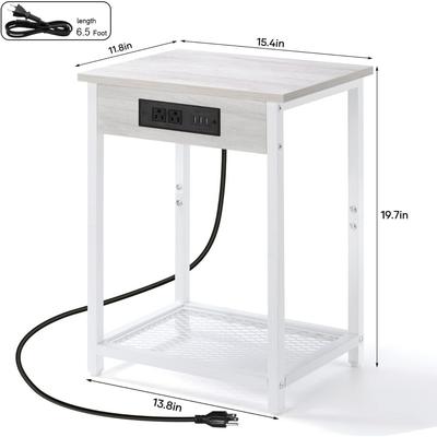 Mesita de Noche Estrecha con Estación de Carga - Mesa de Noche de Arce Claro y Blanco de 2 Niveles, Puertos USB y Enchufes + Estante de Almacenamiento