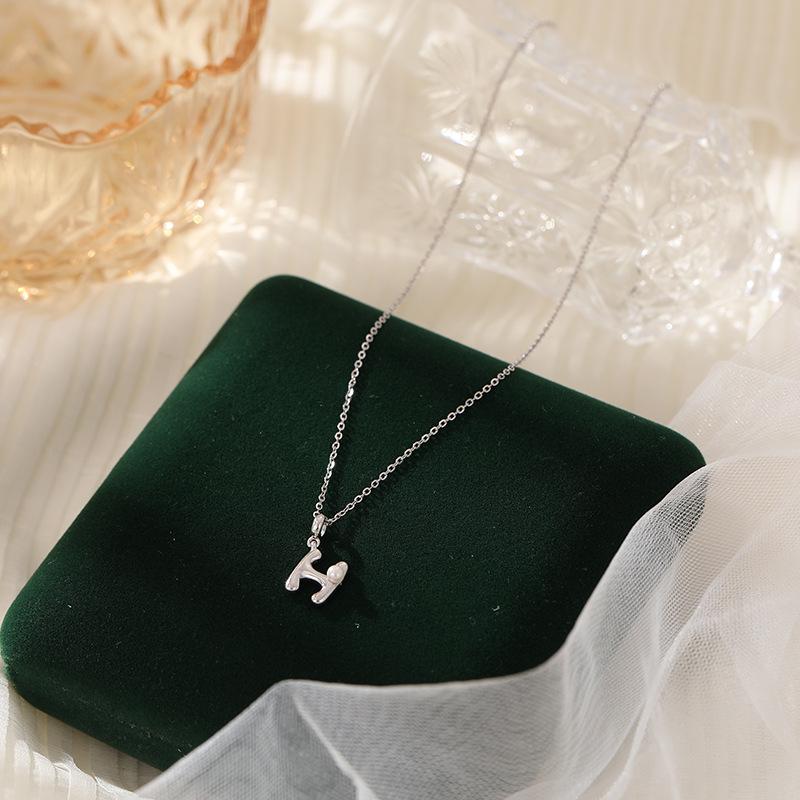 Banyan Tree S925 Silver Alphabet Pendant Necklace - Minimalist Clavicle Chain for Women, Fashionable and Versatile.