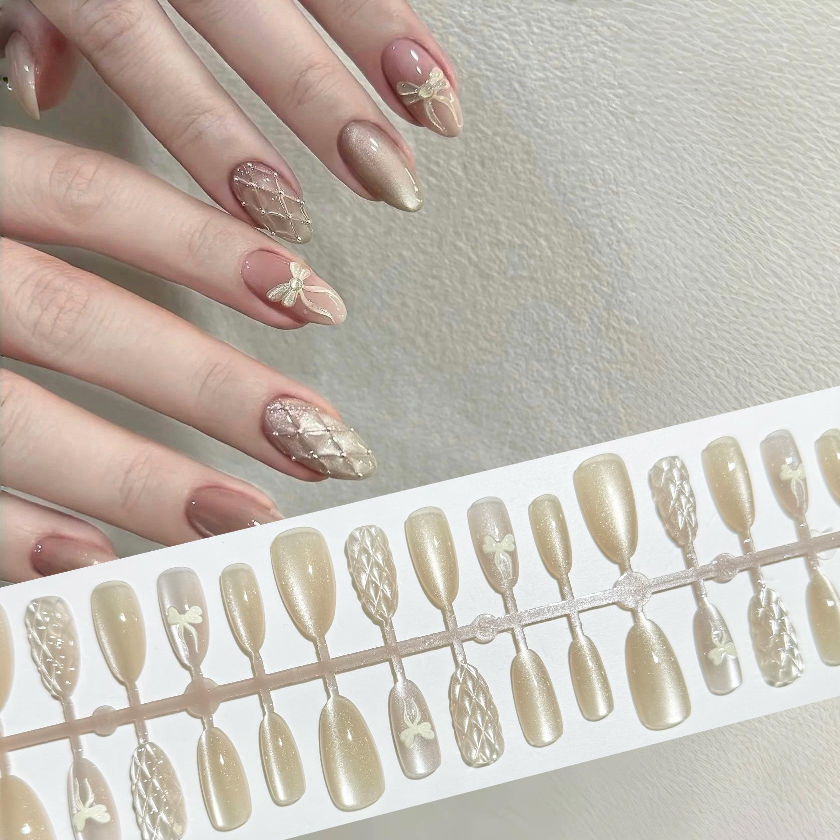 

Champagne 3D Argyle Press-On Nails with Bow and Cat Eye in Milky White & Yellow - High-Class Rich Girl Vibe YM256-S Champagne Argyle [All Small Size]