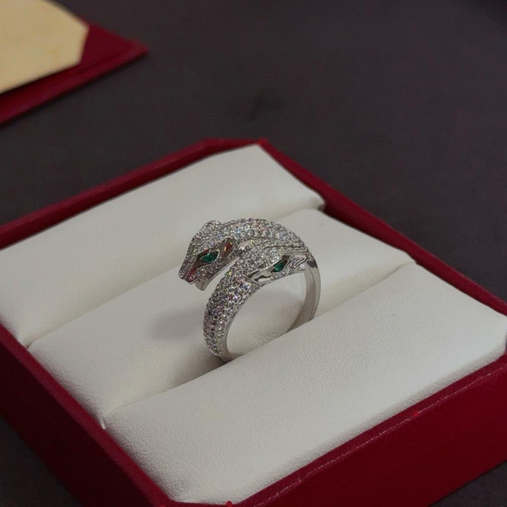 Three-colored Double-headed Leopard Ring with Diamonds for Daily Wear Exquisite Craftsmanship for Men and Women Gifts for Men and Women Birthday Gift