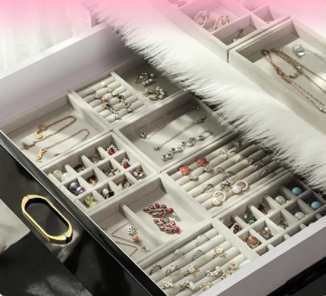 Portable Soft Velvet Jewelry Ring Jewelry Display Organizer Box Fashion Earring Jewelry Storage Case Showcase Box