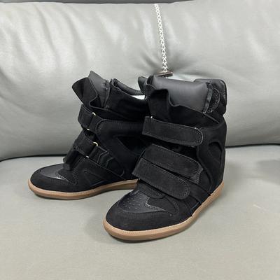 Chaussures pour femmes à rehausse intérieure invisible 8 cm talon compensé chaussures de sport à velcro cuir tige haute couleur assortie chaussures décontractées