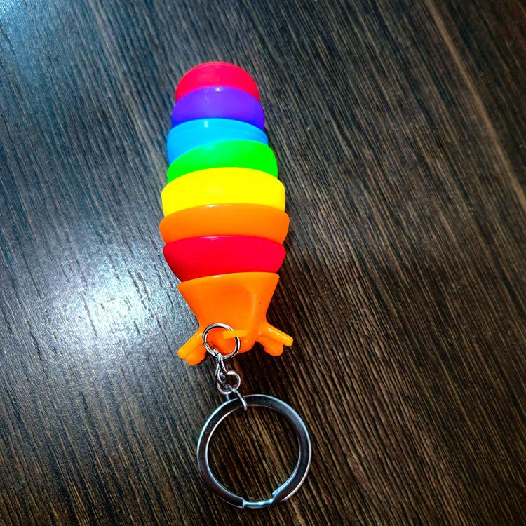 Creative Intelligence Car Key Fuzz Caterpillar Keychain - 8cm Decompression Slug Pendant Toy
