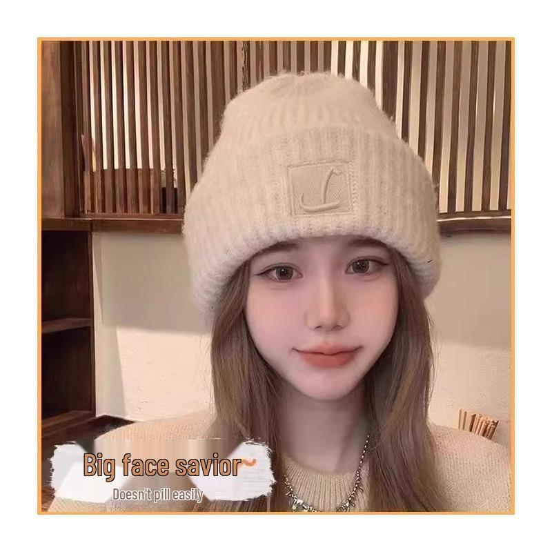 Women's Loose Warm Knit Hat for Large Heads: Autumn/Winter Style