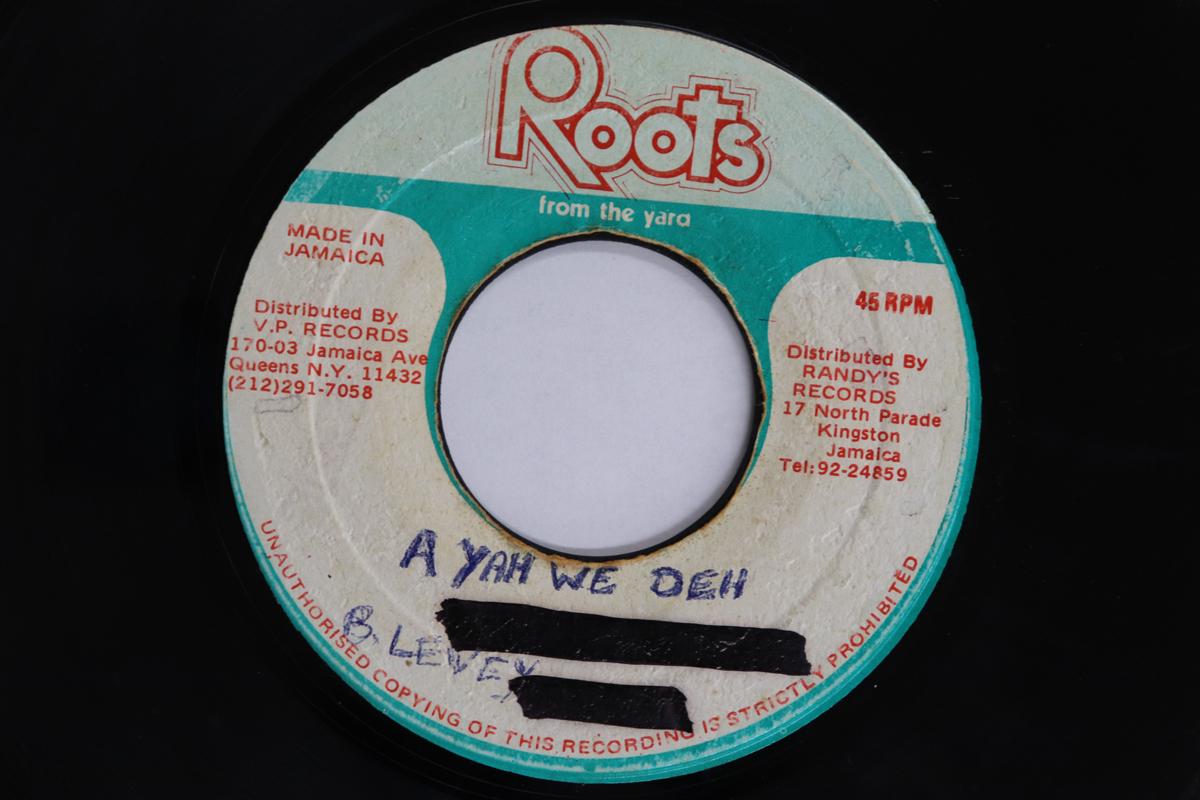 

7inch Record BARRINGTON LEVY - A Yah Me Deh NONE ROOTS FROM THE Jamaica Reggae, Ska & Dub Used