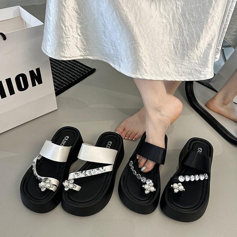 Summer temperament rhinestone retro British style slippers lightweight small fragrant style niche design sense cover finger height slippers women
