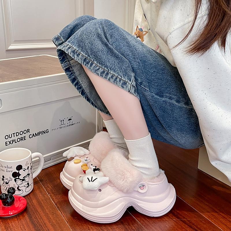 Cute Cartoon Sherry Rose Velvet Hole Shoes for Women To Wear 2025 Autumn and Winter New Muffin Thick-soled Cotton Slippers