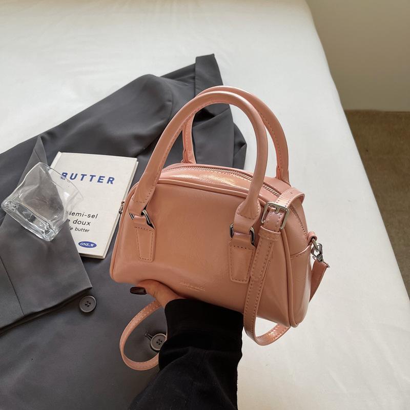 

Горячая Распродажа Ретро Простая Премиальная Портативная Сумка для Боулинга Универсальная Нишевая Повседневная Сумка-Мессенджер для Женщин