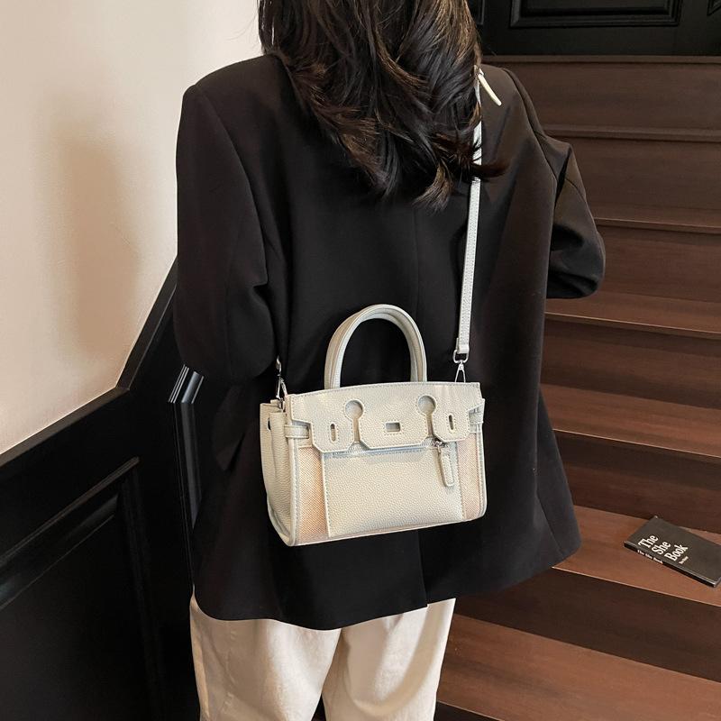 New Large-capacity Handbag Women's Fashion Versatile Commuter Shoulder Messenger Bag