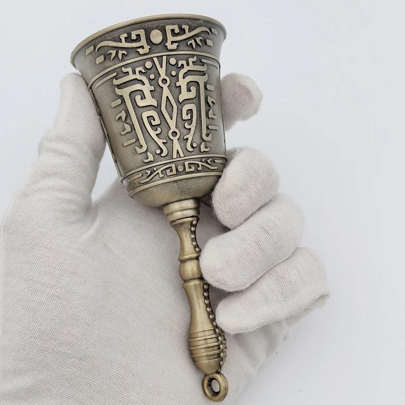 Antique Copper Hand Bell Call Bell Ring Early Education Reminder Restaurant Order Food Bell Old Man Design Kitchen Accessories