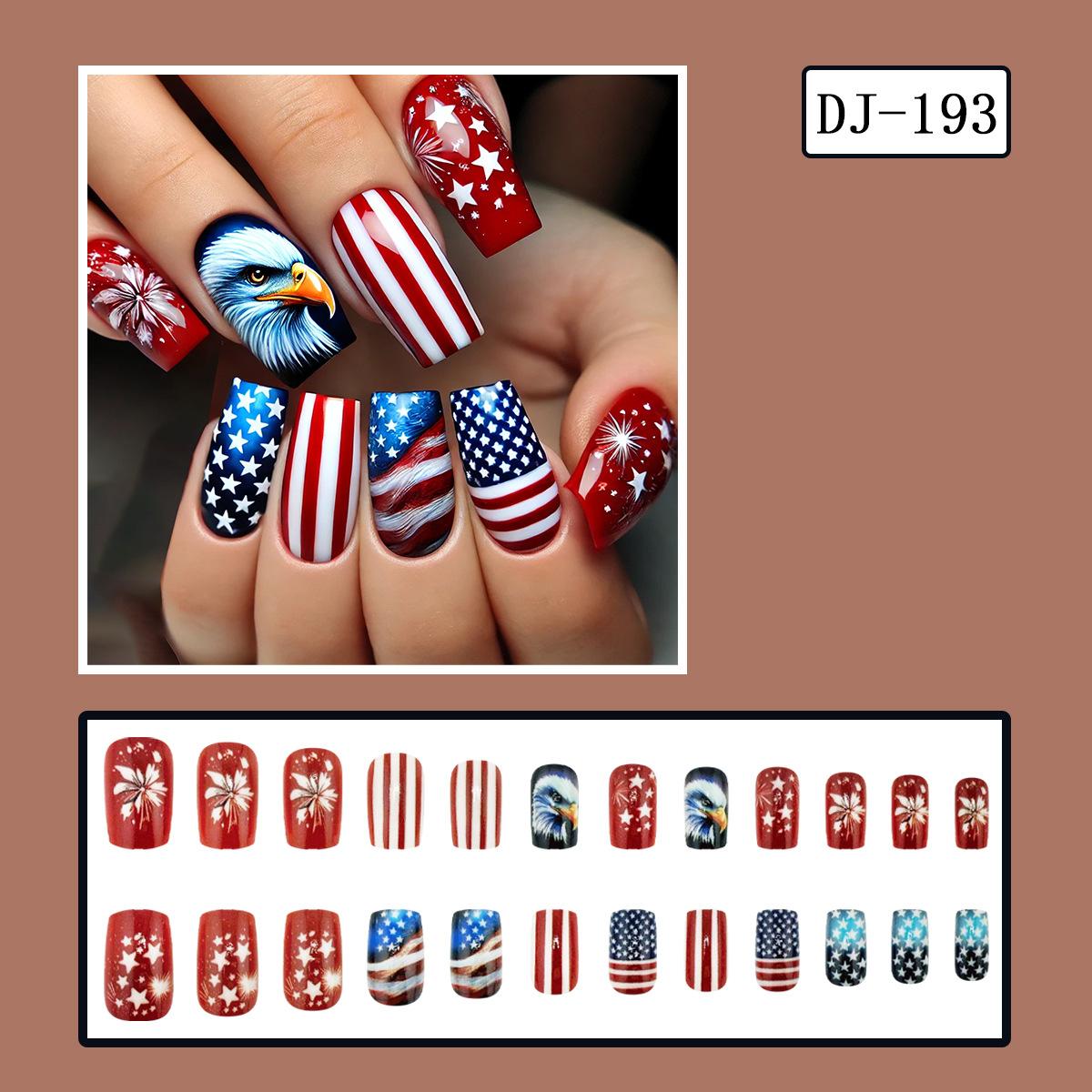 Flower Stripe Design Fake Nails Fashion Nail Art Nail Pieces Wear Nail