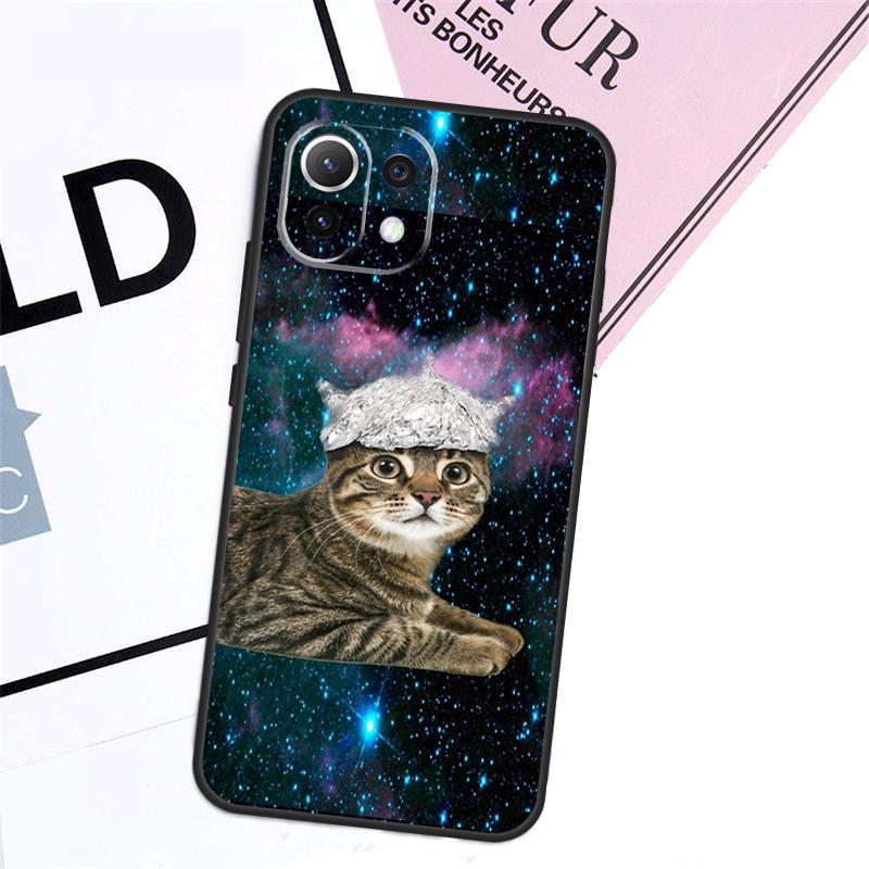 Cat In Space Case For Xiaomi 17 Pro Max 14 15 Ultra 13T 14T 15T Pro POCO F8 F7 F5 F6 X5 X6 X7 Pro Cover