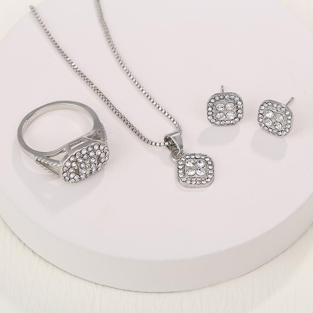 Light Luxury  Set Geometric Stylish Simple Necklace Ring Earrings 3-piece Set