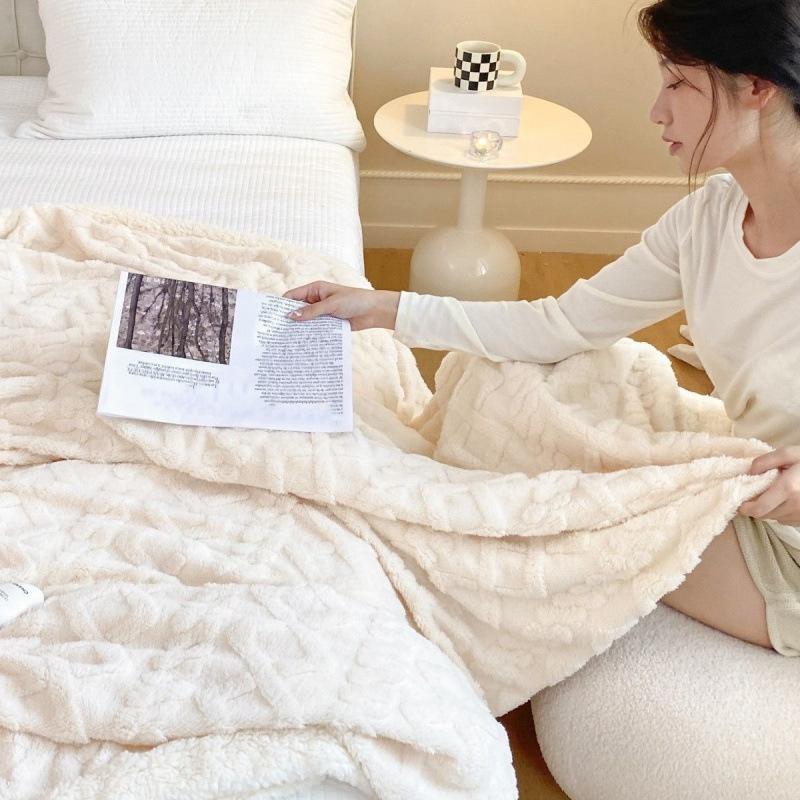 Lamb wool blanket Scottish style plaid printed nap blanket, autumn and winter office lunch break air conditioner blanket