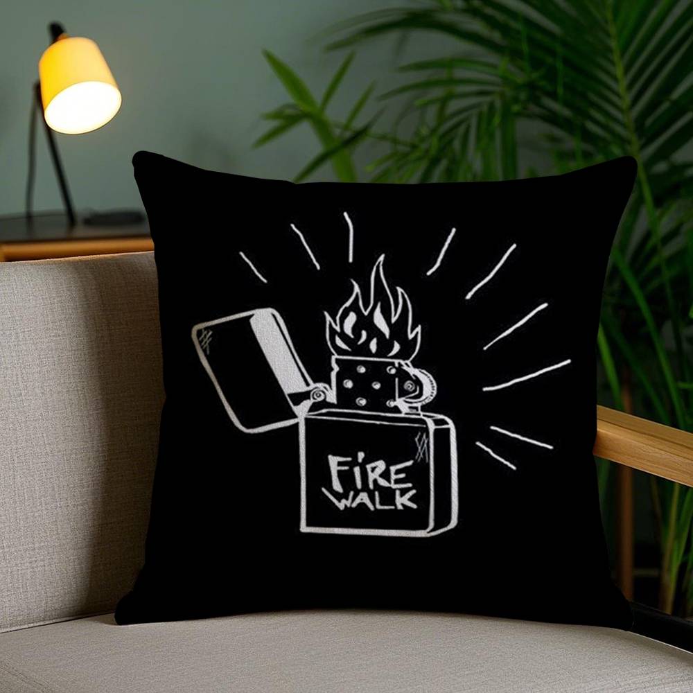 L-Life Is Strange Kissenbezug Sofa Kurzer Plüsch Beidseitiger HD-Druck Zimmer Home Office Geschenk Kissenhülle
