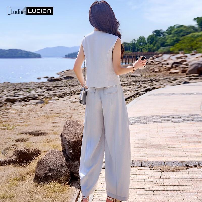 LUDIan Women's Sleeveless Vest & Wide-Leg Pants Set