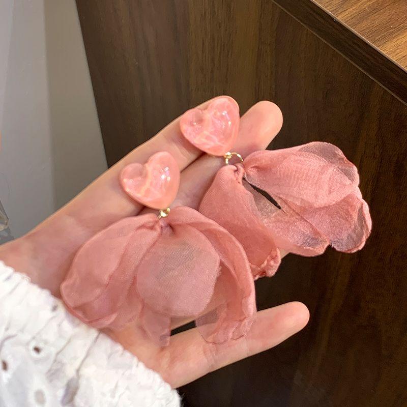 

Fall in Summer Vacation Style Yellow Flower Earrings for Women Special-Interest Design Fancy Ear Clips and Ear Studs Graceful Earrings Peach Blossom Petal Earrings(925 silver needle)