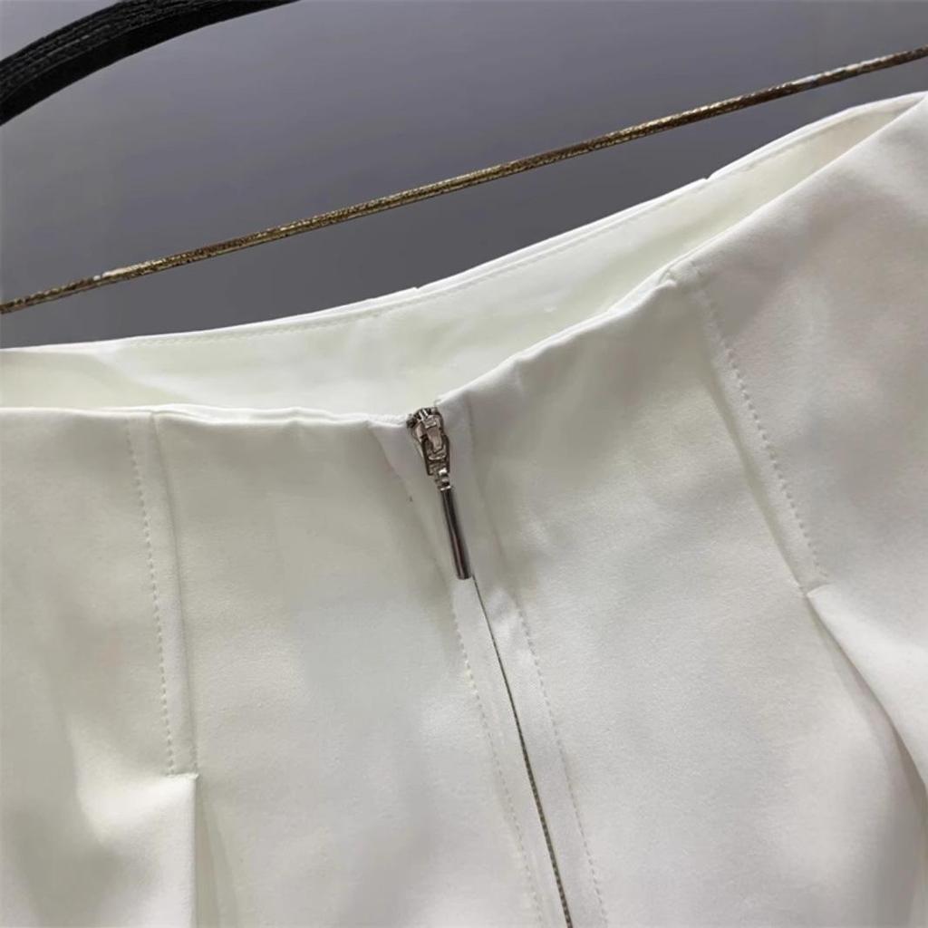 2025 Women's White High-Waist A-Line Suit Shorts - Casual, Slimming, Versatile Wide-Leg Pants for Summer