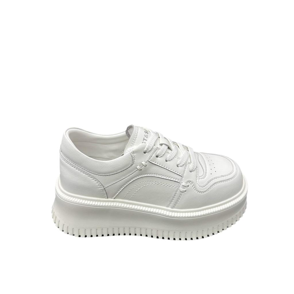 European Station Muffin Sole Little White Shoes Women's Autumn 2024 New Breathable Fashion Versatile Small Height-increasing Board Shoes