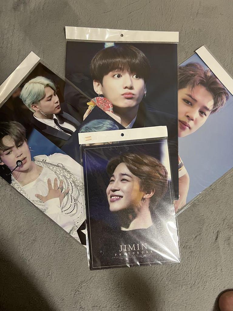 [USED] BTS poster with photobook