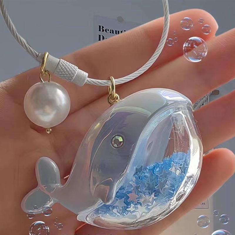 Adorable Whale Keychain Gradual Color Changing Pendant For Decoration
