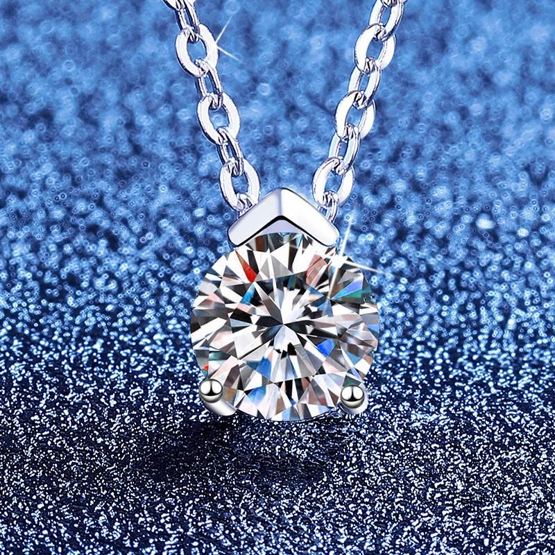 Shiny Moissanite Necklace Simple Versatile Chain Women