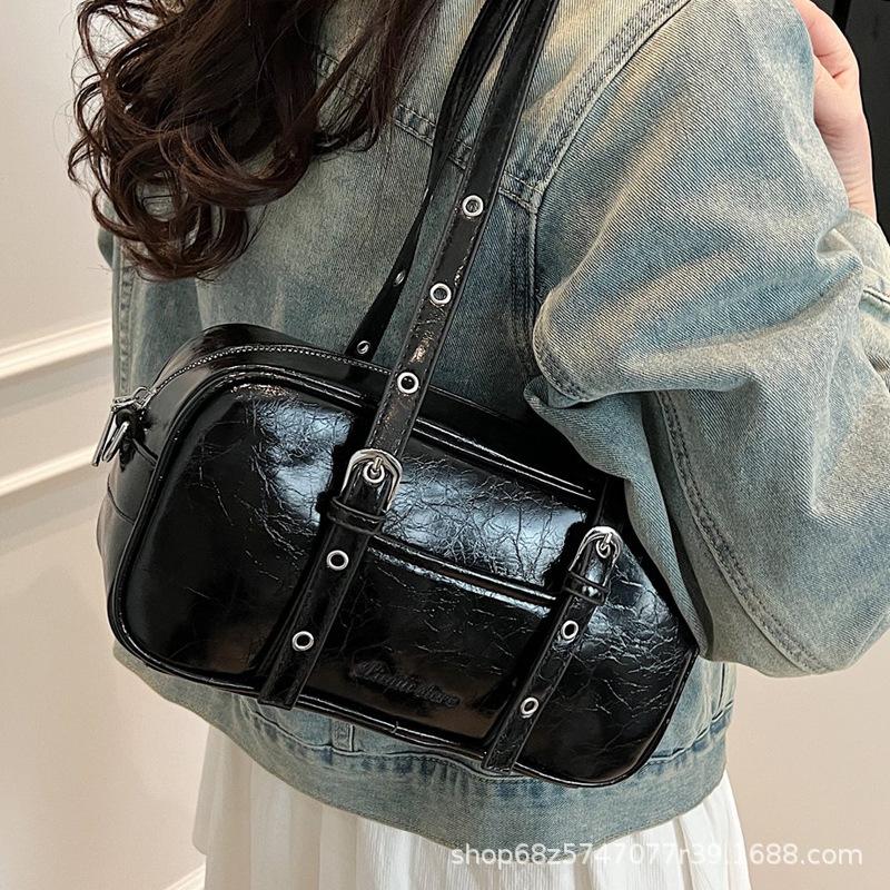 Large Capacity Underarm Bag 2025 New Spring Fashionable Shoulder Bag Foreign Style Texture Commuter Pillow Bag