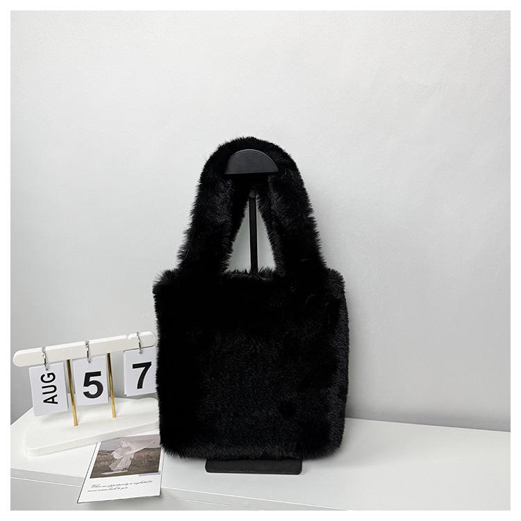 

Пушистая женская модная сумка-тоут: Плюшевая сумка большой вместимости для осени/зимы чёрный