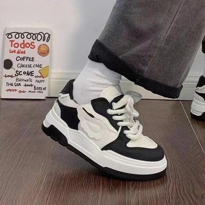 Thick-soled Leather White Shoes Women's 2024 Spring New Student Niche Small Wing Shoes Women's Sports and Leisure Board Shoes