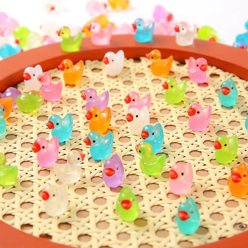Neue 10 Stück Mini Leuchtende Enten Moos Mikrolandschaft Harzfiguren Entenfiguren Feengarten Zubehör Heimdeko