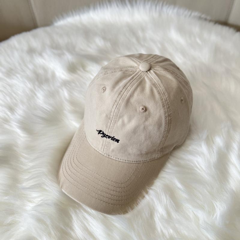 Autumn and winter fashion simple letter embroidery baseball cap for men and women couples shopping versatile cap small visor