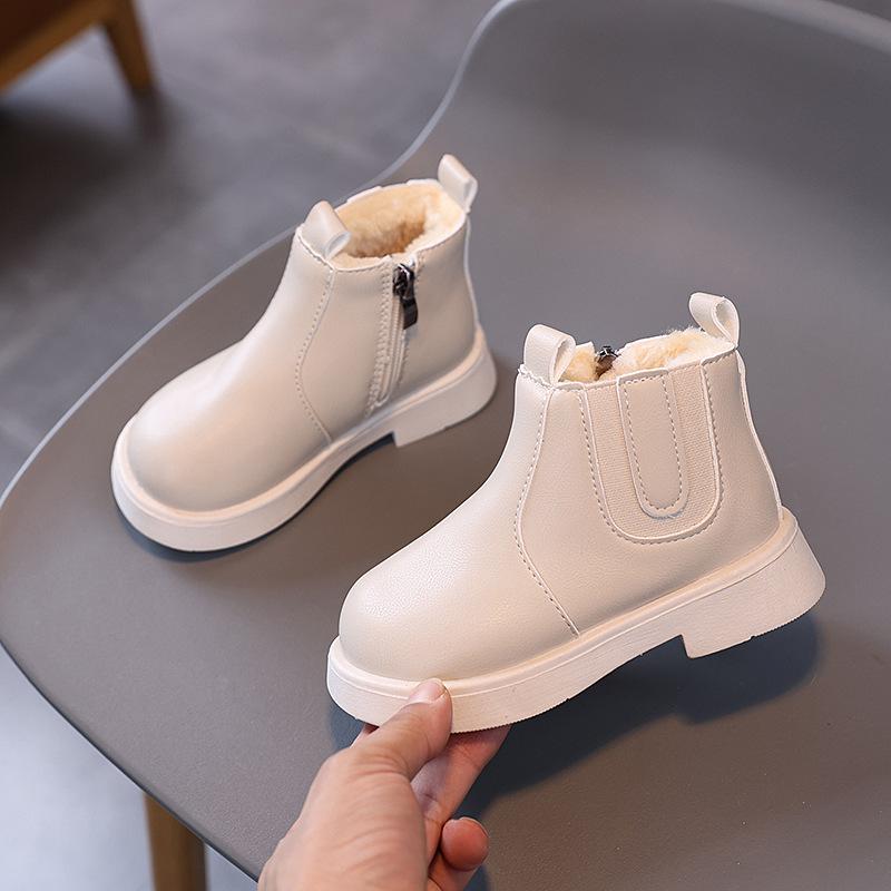 

New British-style short boots for girls and boys2026Soft-soled, fleece-lined Martin boots, fashionable and versatile children s cotton boots 21-25Code1Hand5Double sta бежевий