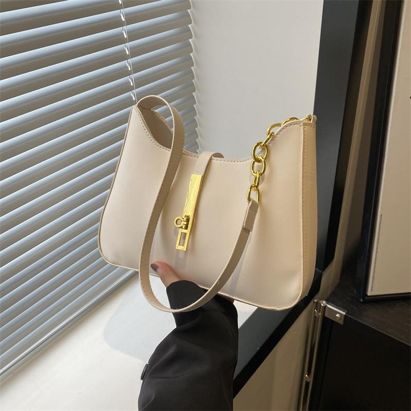 Stylish Pu Spring Collection Crossbody Bag For Women In Versatile Colors With Chic Design