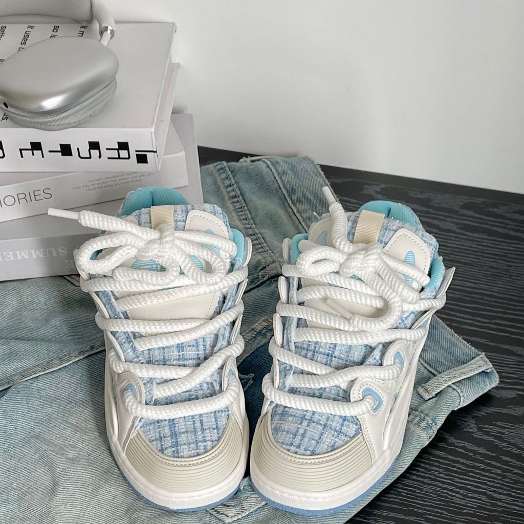 Ins Autumn Street Shot Flat Non-slip Board Shoes Niche Light Student Casual Sports Shoes Single Shoes