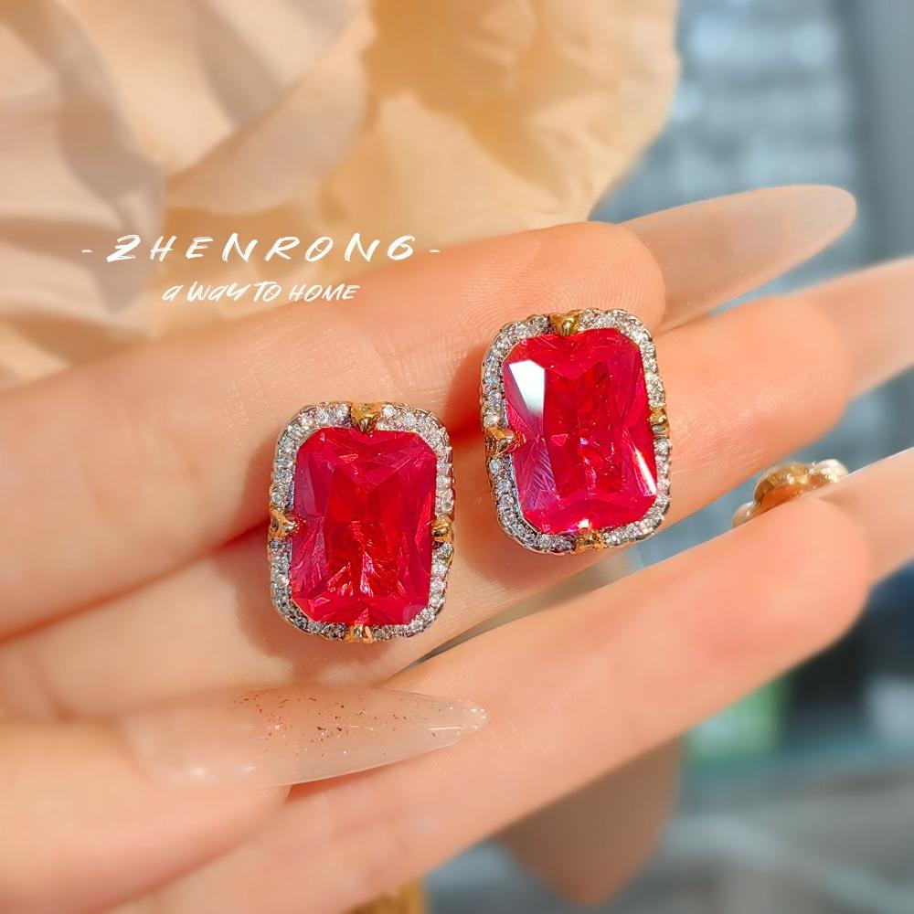 Stylish Women Jewelry Set Bold Red Corundum Pendant Necklace Light Luxury Earrings Ice Cut High Carbon Diamond Ring Perfect Gift