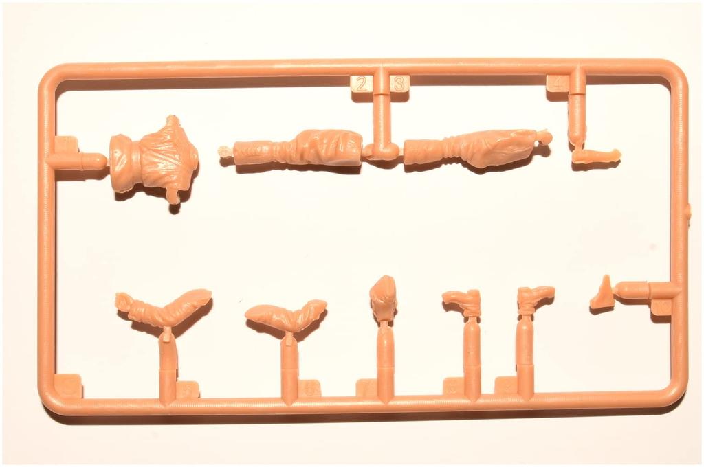 MiniArt Finnish Army Tank Crew Set Plastic Model MA35222 1/35 (5 Figures)