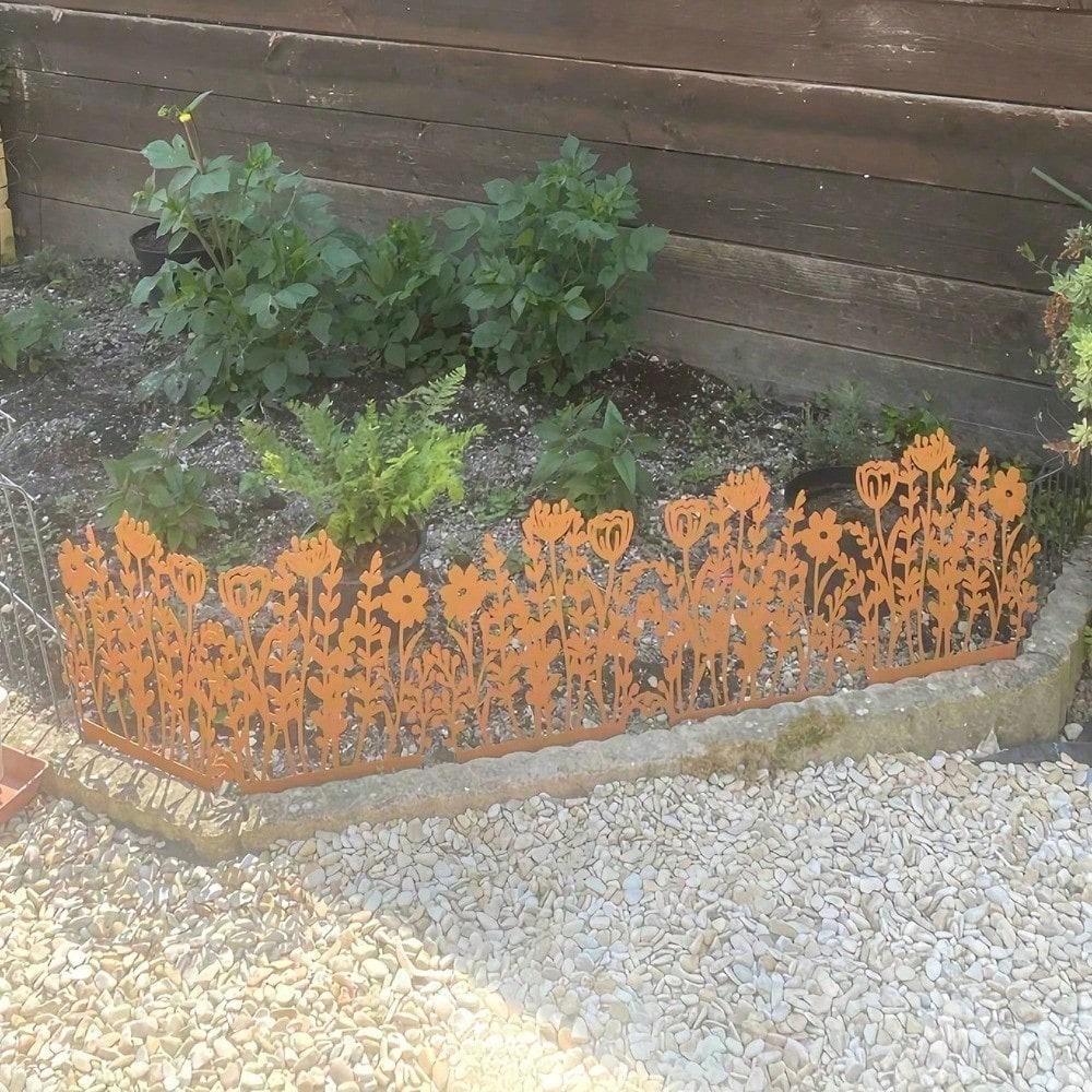 Spooky & Sweet Animal Garden Stakes: Cute Outdoor Yard Decor for Halloween, Christmas & More