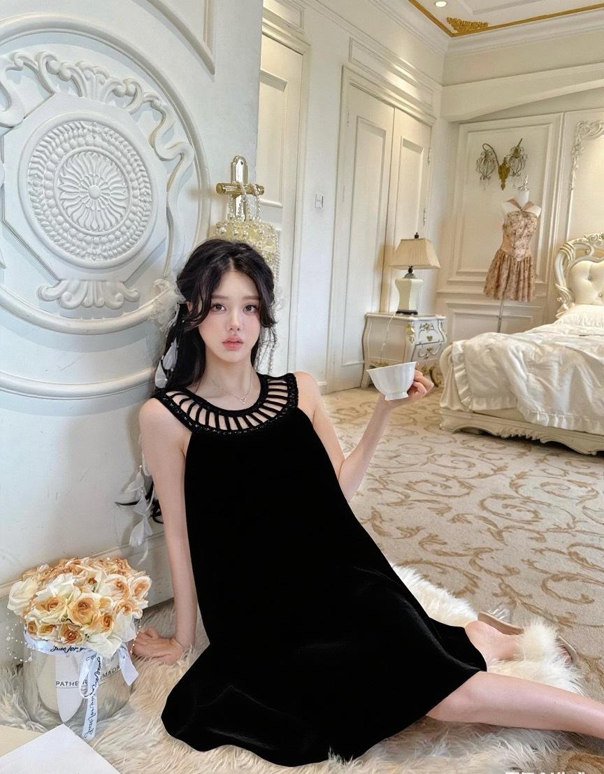 

Сексуальная женская летняя пижама с круглым вырезом, вышитая, на бретельках, ночная рубашка, ледяной шелк, градиентный цвет, высококачественная, свободная, с вставками на груди, одежда для отдыха M