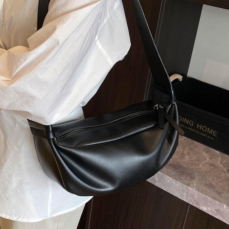 New French casual fashion simple style soft leather dumpling bag women's versatile high sense commuter messenger bag