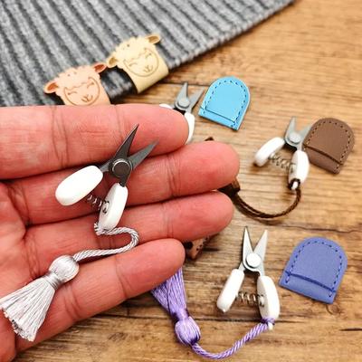 1 Set Mini Scissors With Yarn Crochet Hooks Ideal for Crochet Sewing Knitting Accessories Portable Design Metal Material Storage