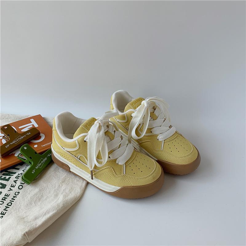 Korean versatile little white shoes women's models 2025 new spring popular casual board shoes platform and lightweight student women's shoes