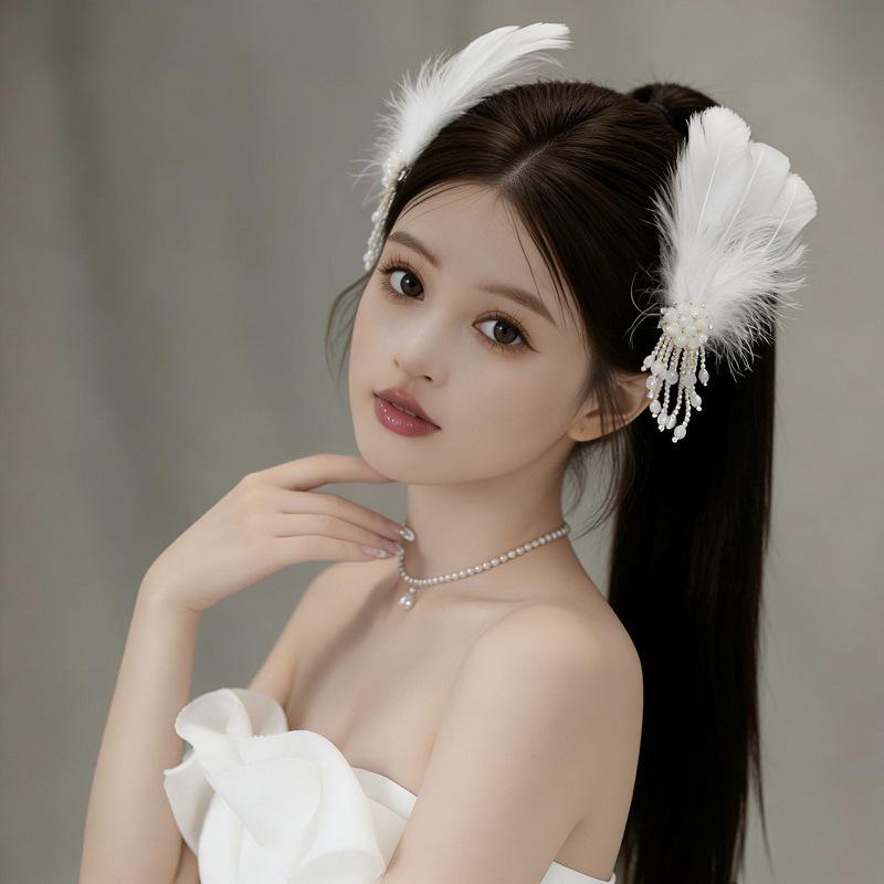 White Feather Tassel Headdress: Bridal Hair Clip for Photography & Travel