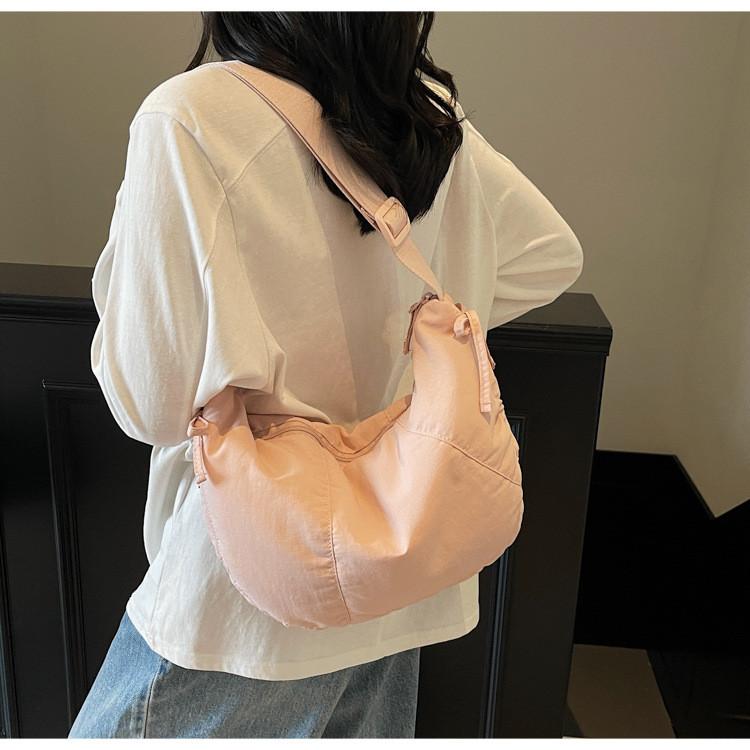 Nylon Crossbody Bag For Women With Zipper Closure And Large Capacity For Daily Use