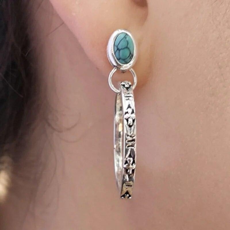 Boho El Yapımı Gümüş Renk Kırmızı ve Mavi Boncuklu Hoop Dangle Küpe Kadınlar için Antik Metal Küpe Takı
