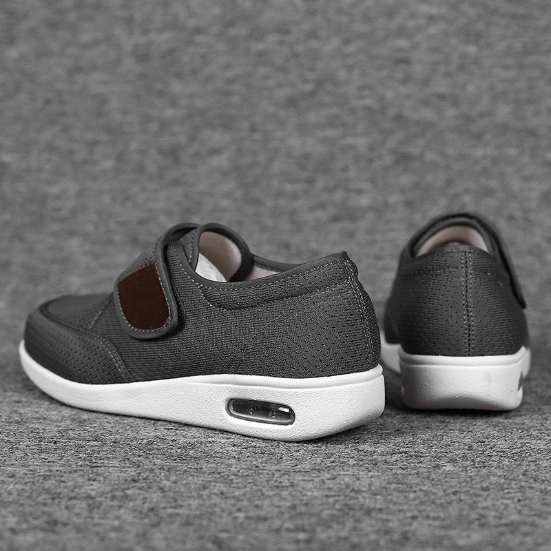 Men's Non-Slip Lightweight Breathable Casual Walking Shoes for Autumn/Winter