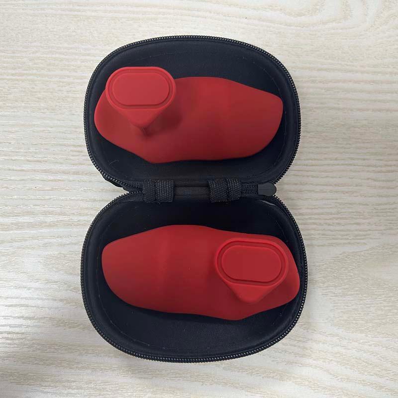 Silicone Grip Strengthener: Universal Dumbbell Weightlifting & Fitness Palm Protector