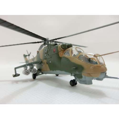 1/72 scale completed model 37037 Mi-24 Mi-Dv?czacz Csitirje Hungarian Republic Air Force (Hind)