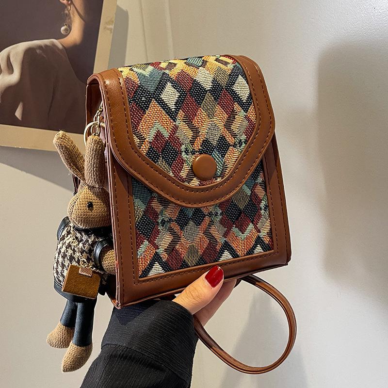Popular Bags with High Texture and Fashionable Vertical Crossbody Bags for Women Ins Niche Shoulder Mobile Phone Bag Plaid Bag for Women